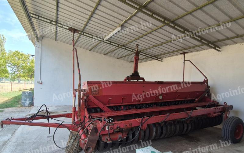 IH Kühne 6200 gabonavetőgép eladó