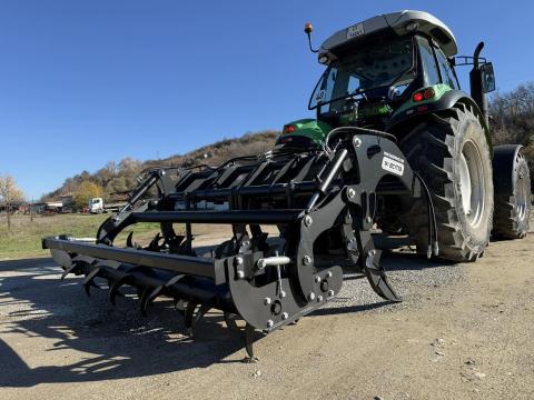 Új ACMA (olasz) DRS 5 késes közép-mély talajlazító Új ACMA (olasz) DRS 5 késes közép-mély talajlazító