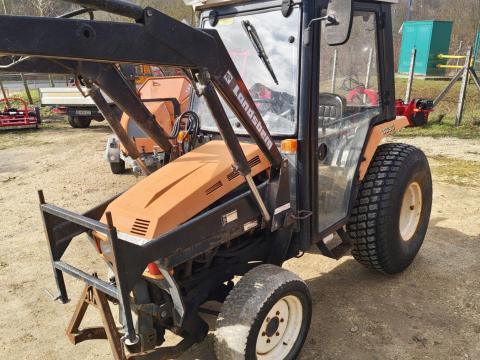 ISEKI 3030 homlokrakodós kistraktor ISEKI 3030 homlokrakodós kistraktor