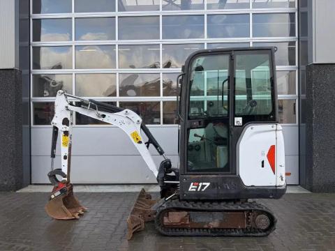 Bobcat E17 / 2015 / 2.496 üzemóra / Lízing 20%-tól Bobcat E17 / 2015 / 2.496 üzemóra / Lízing 20%-tól