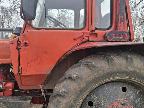 Kisfülke és motorháztető eladó MTZ-hez