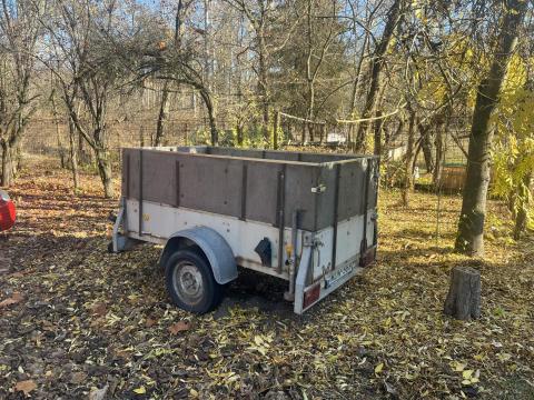 Eladó használt utánfutó jó állapotban