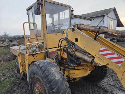 UN 053 rakodógép eladó