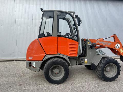 Atlas Weycor derékban csuklós rakodógép