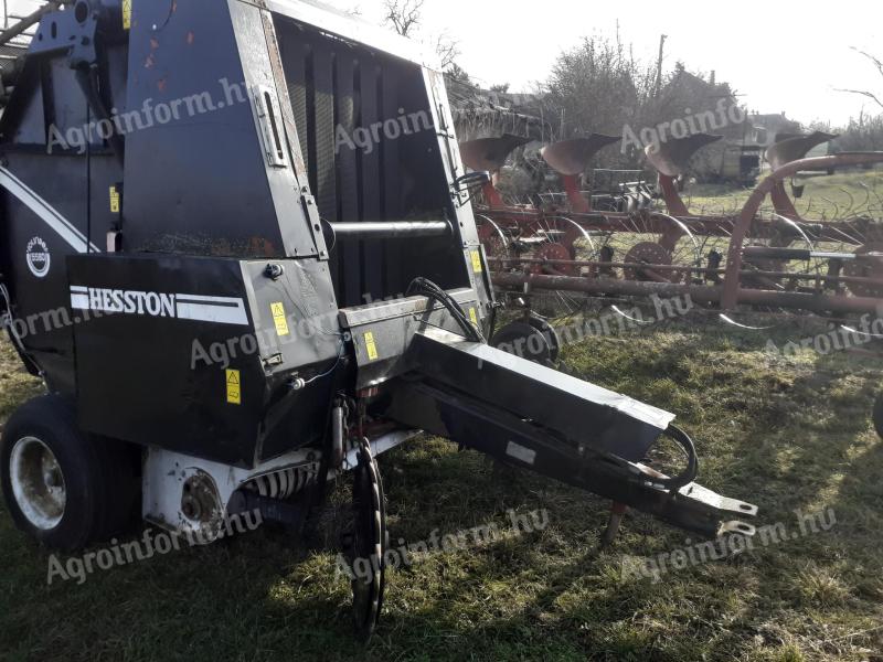 Hesston 120 cm széles körbálázó eladó