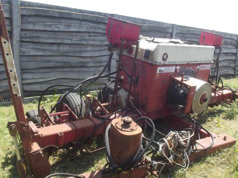 IH Cyclo 800-as szemenkénti vetőgép eladó IH Cyclo 800-as szemenkénti vetőgép eladó