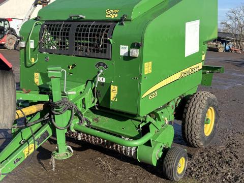 John Deere MultiCrop 623 bálázó eladó