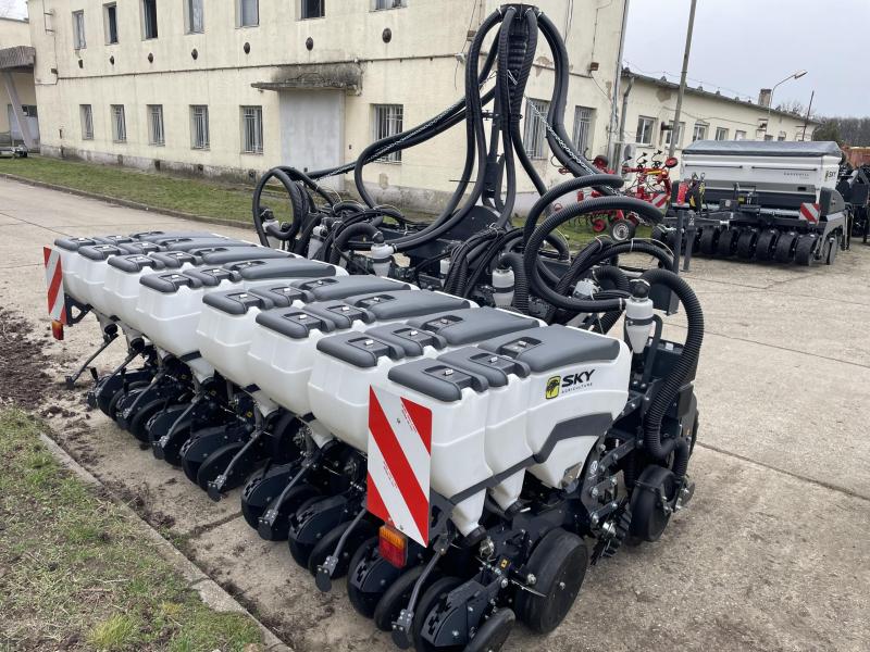 SKY SONIC-PTV300/8B szemenkénti vetőgép,  40-75 cm sortáv