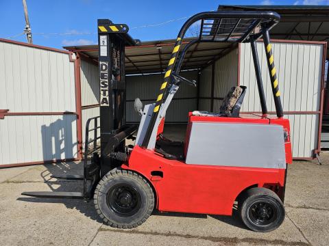 Desta dízel villástargonca,  targonca eladó