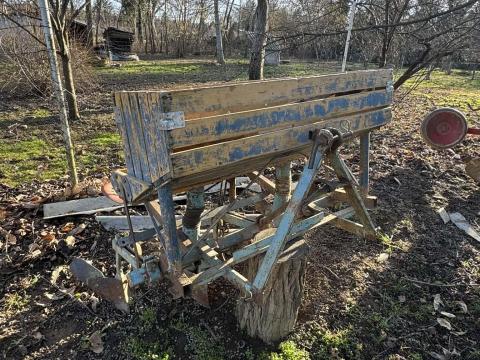 Burgonyaültető Burgonyaültető