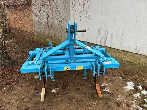 Omikron 3 késes altalajlazitó Omikron 3 késes altalajlazitó