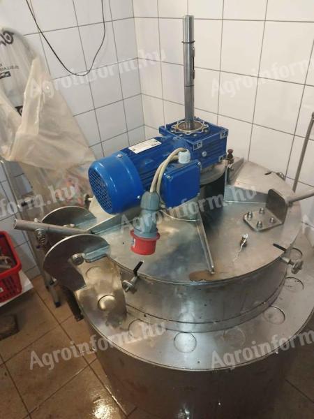 Keverős lekvár- és pálinkafőző 100 literes,  saválló acélból