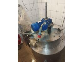 Keverős lekvár- és pálinkafőző 100 literes,  saválló acélból