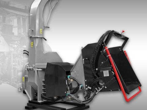 Erős ágdaráló traktorra – hidraulikus adagolóval, Ø 18–20 cm aprítás Erős ágdaráló traktorra – hidraulikus adagolóval, Ø 18–20 cm aprítás