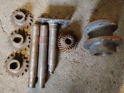 RZ-3 szárzúzó új alkatrészek eladók RZ-3 szárzúzó új alkatrészek eladók