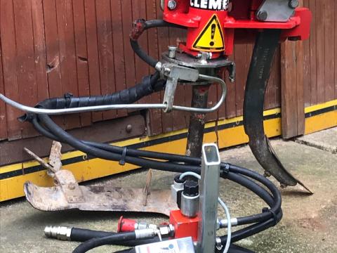 Clemens érintőpálcás soraljművelő Clemens érintőpálcás soraljművelő