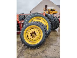 Ápoló kerékgarnitúra 11,2R46 230/95R32