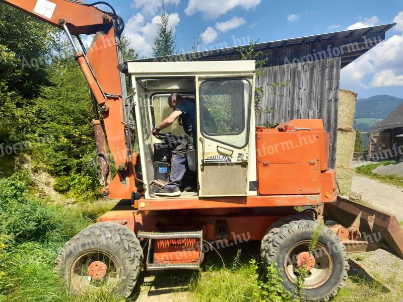 Gumikerekes forgó kotró Schaeff HML 40 eladó