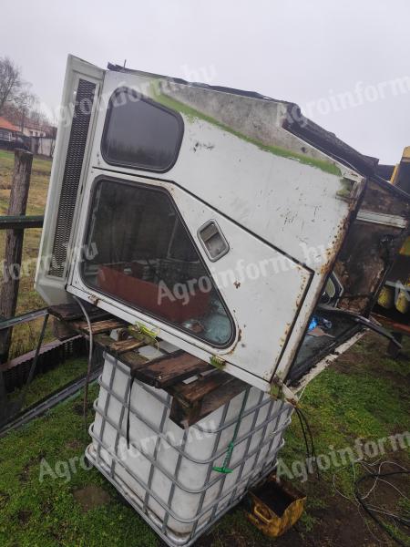 Claas Dominátor 106 fülke eladó