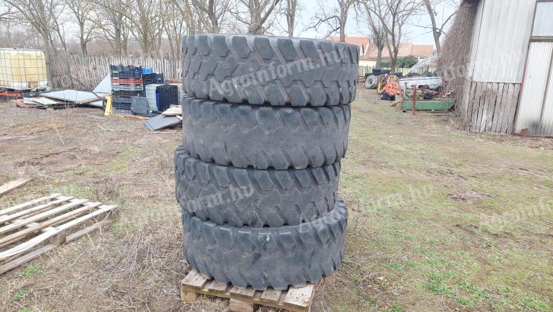 Eladó rakodógép gumi 400/80R24 Manitou BKT