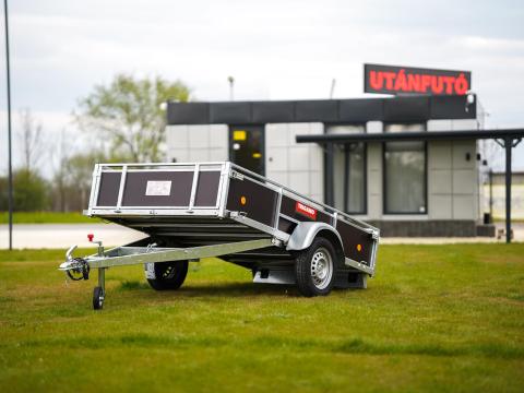 Új billenős - fa oldalfalas utánfutó (250x132cm) most 539.000 Ft helyett 489.000 Ft Új billenős - fa oldalfalas utánfutó (250x132cm) most 539.000 Ft helyett 489.000 Ft