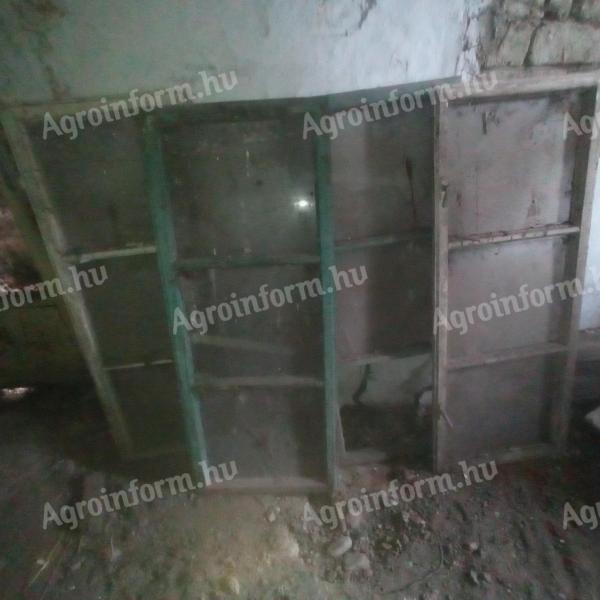 4 db régi fa ablak (125x500 mm) Kiskunfélegyházán