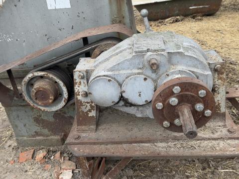 László daráló gyári adattáblával 48 kalapács László daráló gyári adattáblával 48 kalapács