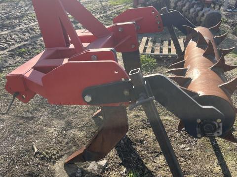 2-KL két késes altalajlazító rögtörővel hibátlan gyári állapotban