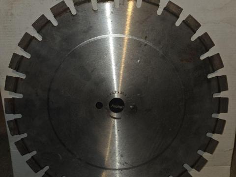 ASB 340x 2,2 x 25,4 z 30 típusú gyémánt aszfalt vágótárcsa ASB 340x 2,2 x 25,4 z 30 típusú gyémánt aszfalt vágótárcsa