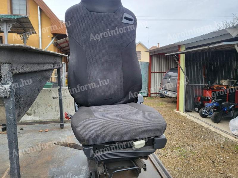 Légrúgós Grammer ülés