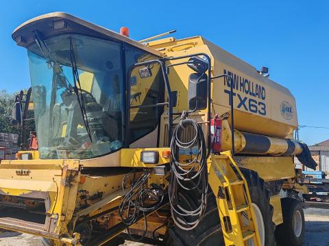 New Holland TX63 kombájn eladó