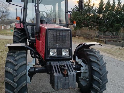 MTZ 820.4 újszerű traktor, HW 6011 és EB 7 pótkocsi eladó MTZ 820.4 újszerű traktor, HW 6011 és EB 7 pótkocsi eladó