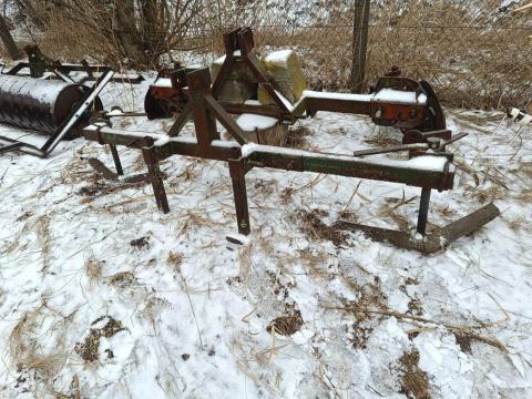 Szőlő soralj művelő Szőlő soralj művelő