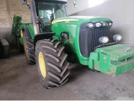 John Deere 8320