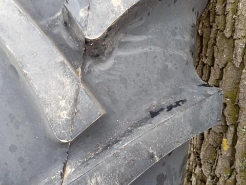 Új Petlas 15,5-38 MTZ hátsó gumik eladók