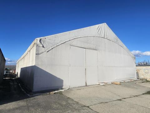 520 nm-es ipari raktársátor, 8 m belmagasság, targoncázható, azonnal bontható 520 nm-es ipari raktársátor, 8 m belmagasság, targoncázható, azonnal bontható