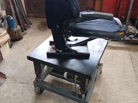 Zetor ülés eladó Zetor ülés eladó