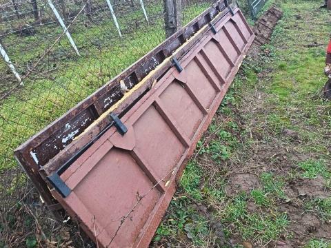 Mbp 6.5 pótkocsi oldalak Mbp 6.5 pótkocsi oldalak