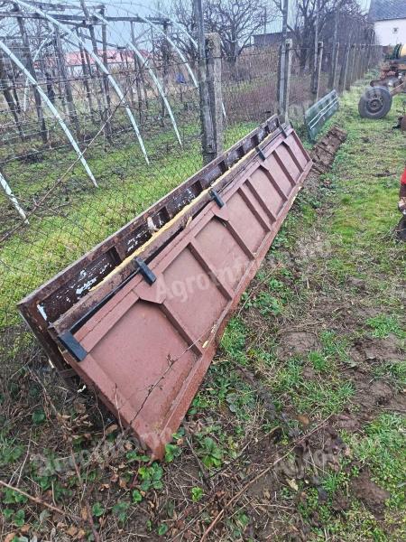 Mbp 6.5 pótkocsi oldalak