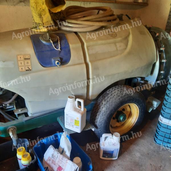 Axial permetező 10 hl-es, jó állapotban eladó