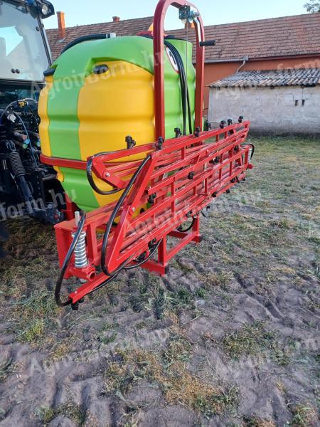 Új szórókeret eladó szántóföldi permetezőhöz