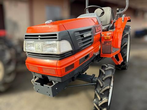 ???? Kubota GL241 – japán kistraktor,  megbízható és erős