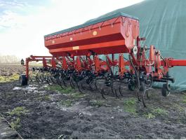 Komáromi gép 8 soros sorközművelő kultivátor eladó