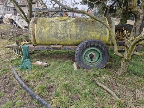 2000 literes Kertitox váz és tartály eladó 2000 literes Kertitox váz és tartály eladó