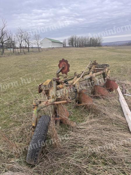 Eladó fef eke
