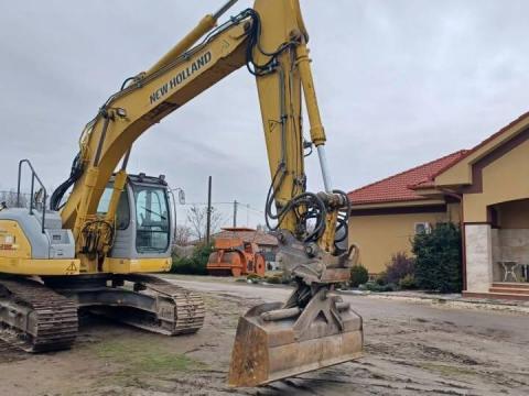 NEW HOLLAND KOBELCO E235 SR típusú lánctalpas kotrógép NEW HOLLAND KOBELCO E235 SR típusú lánctalpas kotrógép