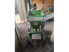 Burgonyaültető 1 soros és burgonyakiszedő ajándék kardánnal