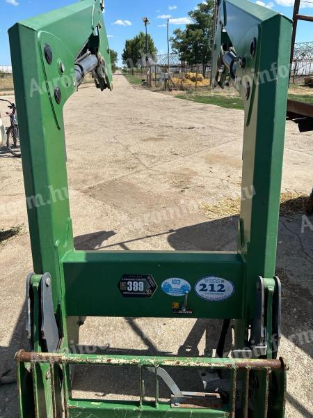 Hauer rakodó John Deere traktorra homlokrakodó