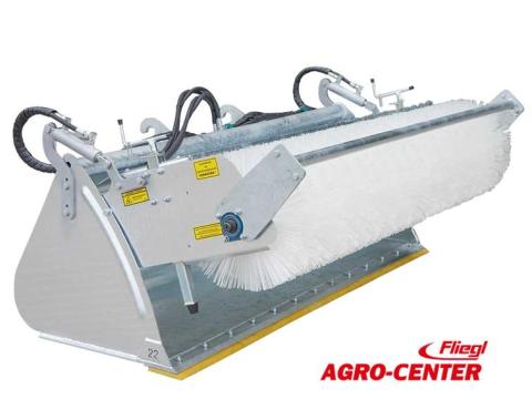 Fliegl POWER PRO 2400 kanalas seprőgép – kommunális és udvari használatra