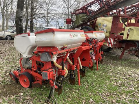 AGRION 6 soros, kis tartályos pneumatikus szemenkénti vetőgép